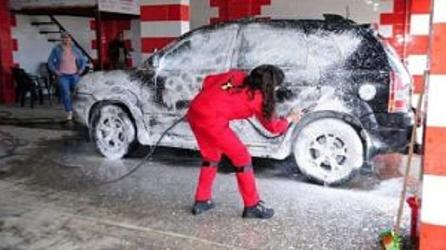  السويداء مغسل سيارات للسيدات