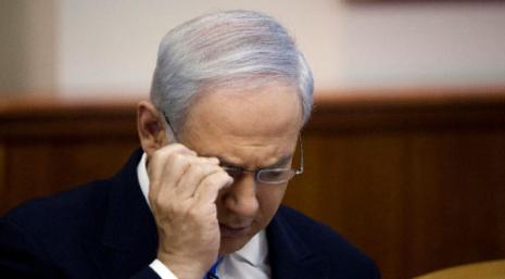   نتنياهو خلال اجتماع الحكومة الاسرائيلية في القدس المحتلة أمس