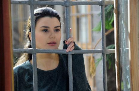 كانت الممثلة الشابة جفرا يونس واحدة من نجمات الدراما السورية العام الماضي 