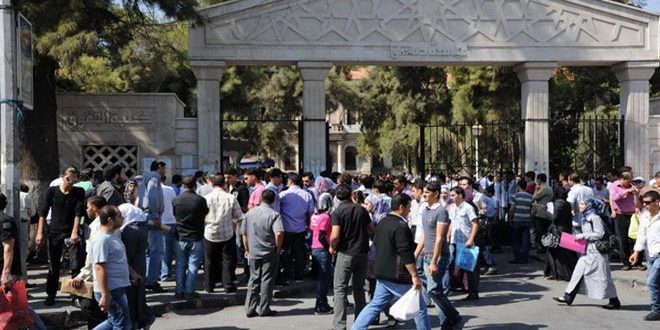 8 آلاف طالب سجلوا في مراكز القبول الجامعي بدمشق