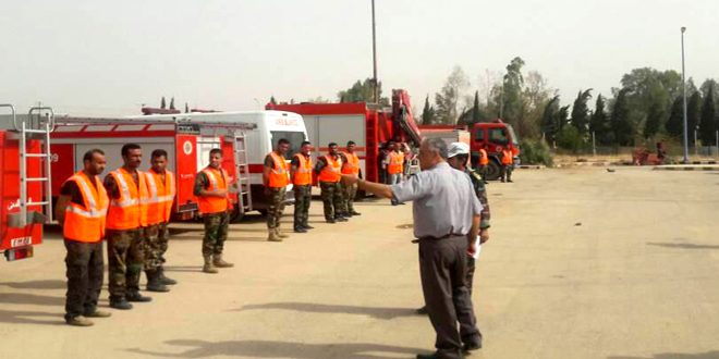 آليات جديد بينها سيارتا إسعاف لدعم مديرية الدفاع المدني بدير الزور