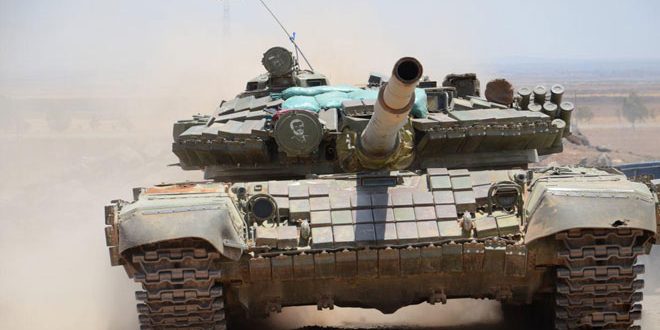 وحدات من الجيش العربي السوري تدمر 4 آليات ومستودع ذخيرة ومقر قيادة لتنظيم “داعش” الإرهابي في دير الزور