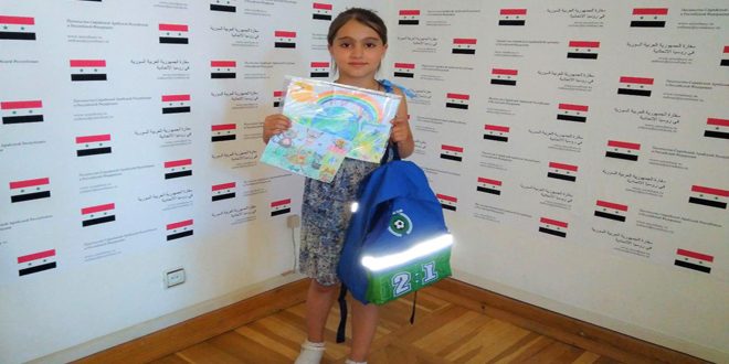 طفلة روسية تقطع ثلاثة آلاف كيلومتر تضامنا مع أطفال سورية