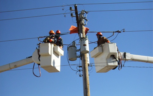 وزير الكهرباء: سنعيد تأهيـل شبكة الكهرباء لمدينة دير الزور في أسرع وقت