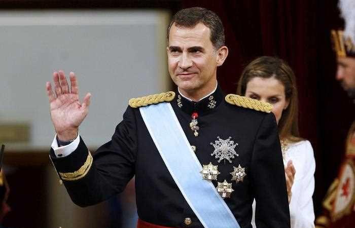 ملك إسبانيا أقام 5000 علاقة مع نساء