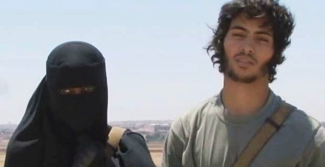 لأول مرة “داعش” يلزم النساء بالانضمام إلى القتال