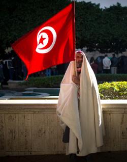 الاضطراب الأمني والسياسي بعد ثورة الكرامة اضر الاقتصاد التونسي