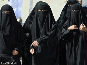 ساهمت الإنترنت في زيادة حجم الحرية المتاحة للفتيات السعوديات.