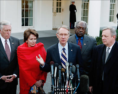 ريد وعدد من الديمقراطيين في زيارة سابقة للبيت الأبيض 