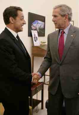 بوش وساركوزي في البيت الأبيض أمس الأول