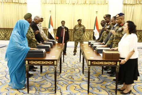  «المجلس السيادي» في السودان كفّة العسكر هي الراجحة