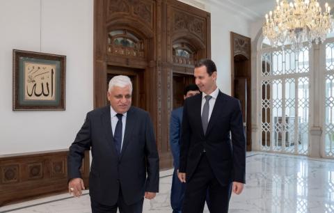  الأسد يتلقى رسالة من مصطفى الكاظمي رئيس وزراء العراق نقلها فالح الفياض رئيس هيئة الحشد الشعبي.