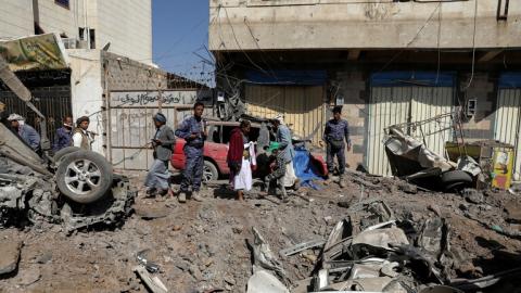 انفجارات تهز صنعاء بعد ضربات جوية للتحالف العربي.jpg