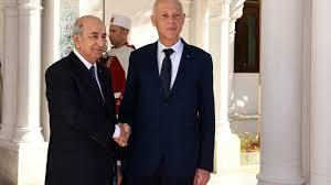 على طلقات المدافع.. الرئيس التونسي يستقبل نظيره الجزائري