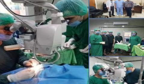  أطباء سوري يقوم بصيانة أهم جهاز لمرضى العيون بمشفى الباسل