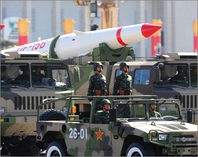 صواريخ صينية بعرض عسكري في بكين في أكتوبر/ تشرين الأول 2009