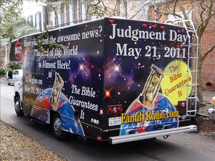 حافلة «تروج» ليوم الحساب في نيو أورليانر في الولايات المتحدة (من الانترنت) 