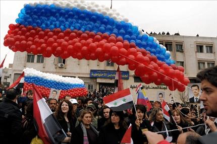 تظاهرة في دمشق رفعت فيها بالونات بألوان العلم الروسي (عن الانترنت) 