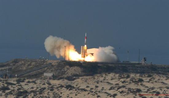 صاروخ "حيتس" خلال تجربة إسرائيلية في العام 2006 (عن الإنترنت)