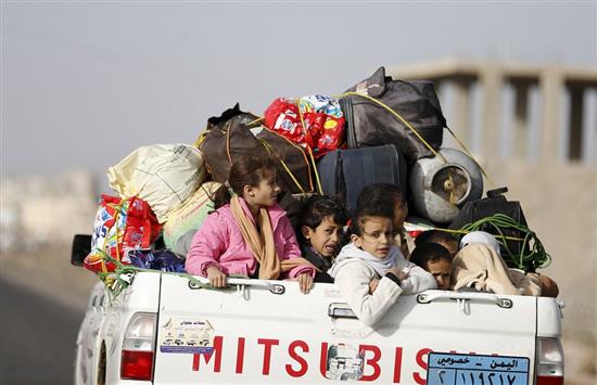 الأطفال ضحية الحرب في اليمن (رويترز)