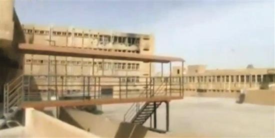 صورة مأخوذة عن التلفزيون السوري لمستشفى الأسد في دير الزور (رويترز)