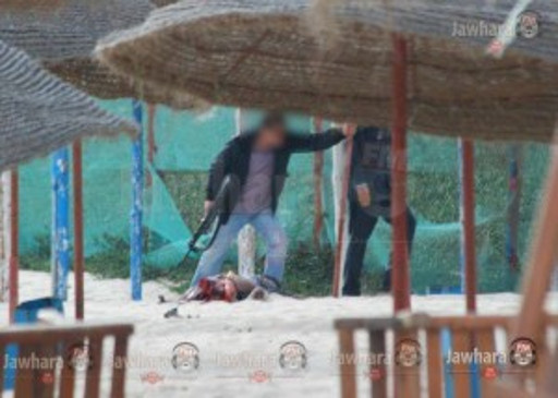 انتحاري يفجر نفسه بسوسة شرق تونس.. وضبط شاب ثاني كان ينوي تفجير نفسه في مقبرة الحبيب بورقيبة