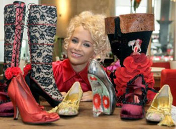 رؤية الشهيرات تروجن لأحذية معينة يغيّر أنشطة أدمغة النساء